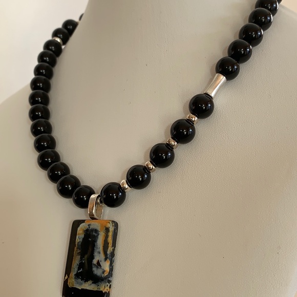 Black Onyx Necklace With Fire Agate Pendant - Picture 2 of 8